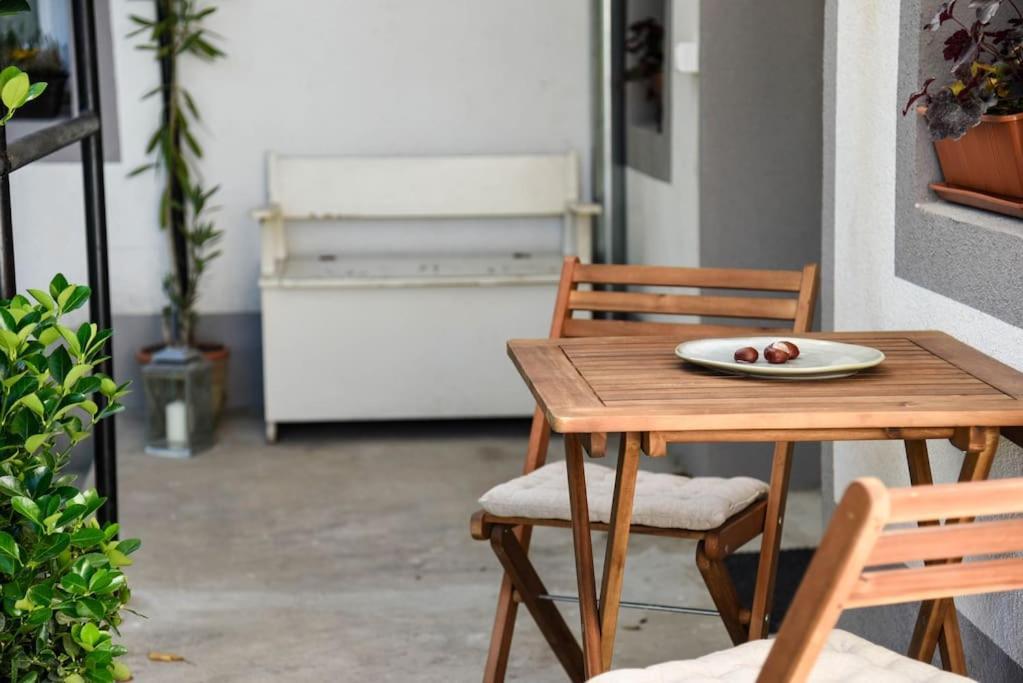 Parokia Apartman Es Coworking A Balaton Mellett Kaptalantoti Eksteriør bilde