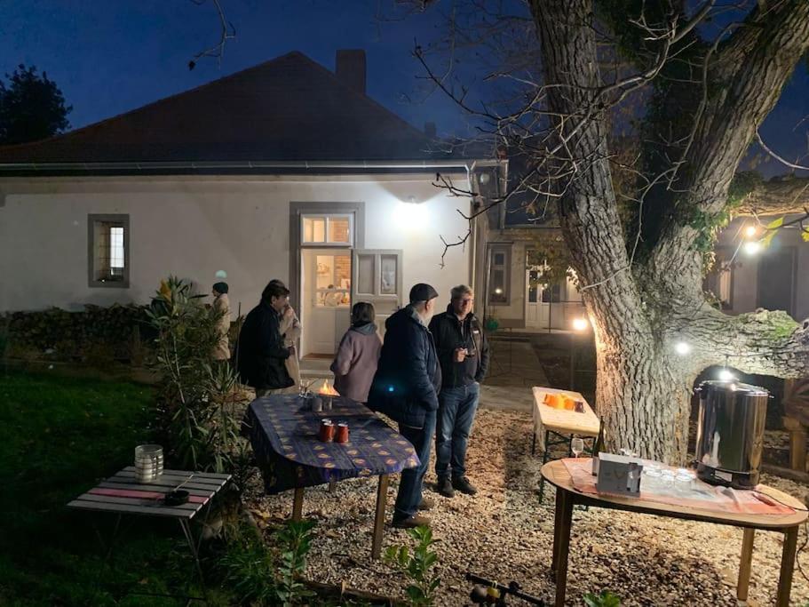 Parokia Apartman Es Coworking A Balaton Mellett Kaptalantoti Eksteriør bilde